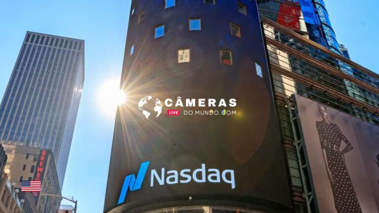 NASDAQ, 4 Times Square Live webcam.