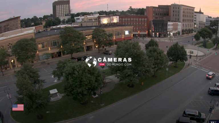 Live webcam Public Square, Watertown NY.