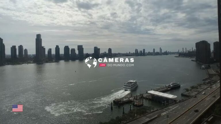 Live Webcam East 34th Street Ferry Landing, New York City, USA