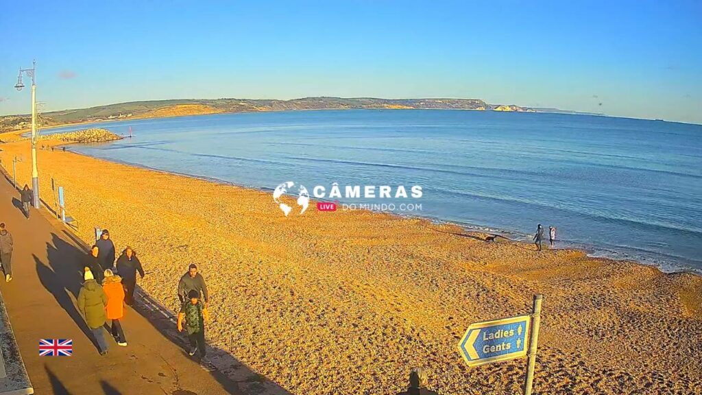 Live Webcam Greenhill Beach Cam, Weymouth, Dorset, England.