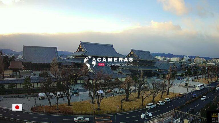 Higashi Honganji Temple Live Webcam, Kyoto, Japan.