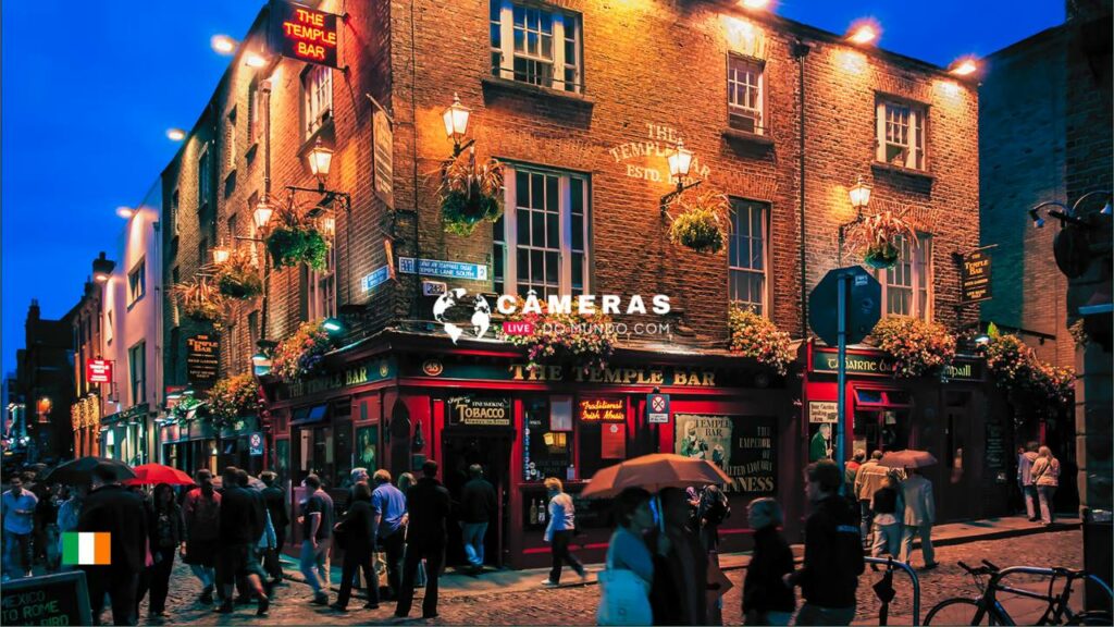 Live Temple Bar Pub Webcam, Dublin, Ireland.