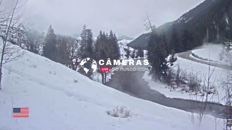 Hoback River Live Streaming Webcam, Wyoming.