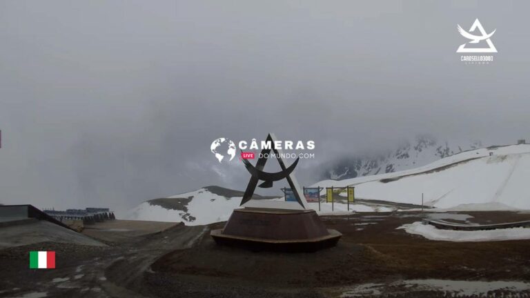 Live webcam di Carosello 3000 - Livigno.